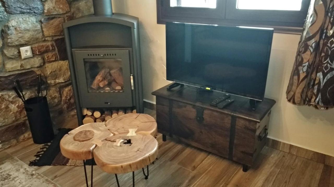 ÉmbonasRustic Houseアパートメント エクステリア 写真